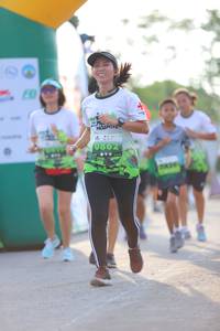 BIB: 602
                            <button type="button" onclick="openModal(3647717)" class="btn btn-primary btn-sm float-right btn-popup" data-toggle="modal" data-target=".modal-high-quality">
                        <i class="fas fa-shopping-cart"></i> Add to Cart
                    </button>
                                            <button type="button" onclick="isThisMe(3647717, true)" class="btn btn-success btn-sm float-right btn-popup btn-isme hidden" data-toggle="tooltip" data-placement="bottom" title="นี่คือรูปของคุณใช่ไหม คลิกที่นี่เพื่อเอาเข้าอัลบั้ม">
                        <i class="fas fa-plus"></i> Add to album
                    </button>
                    <button type="button" onclick="isThisMe(3647717, false)" class="btn btn-warning btn-sm float-right btn-popup btn-isnotme hidden">
                        <i class="fas fa-ban"></i> Remove from album
                    </button>